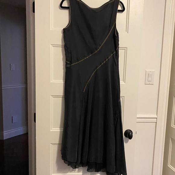 Nitya Dress - Picture 1 of 6